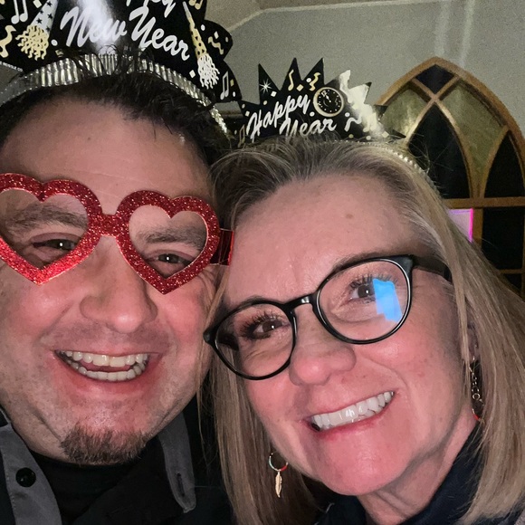 COPY - Meet your Posher, Dannah - Picture 4 of 9